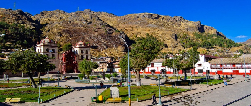 Vista panorÃ¡mica de Plaza de Armas Huancavelica